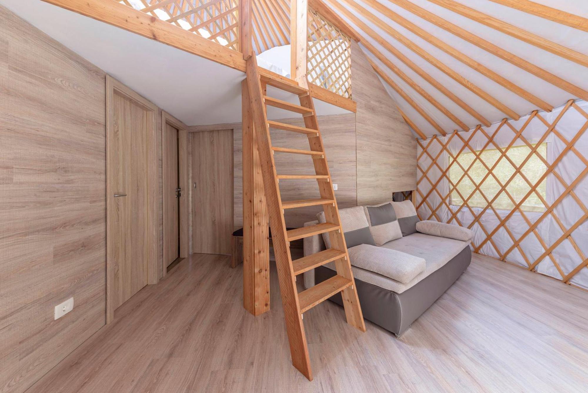 Отель L.Stile Glamping Порторож Экстерьер фото
